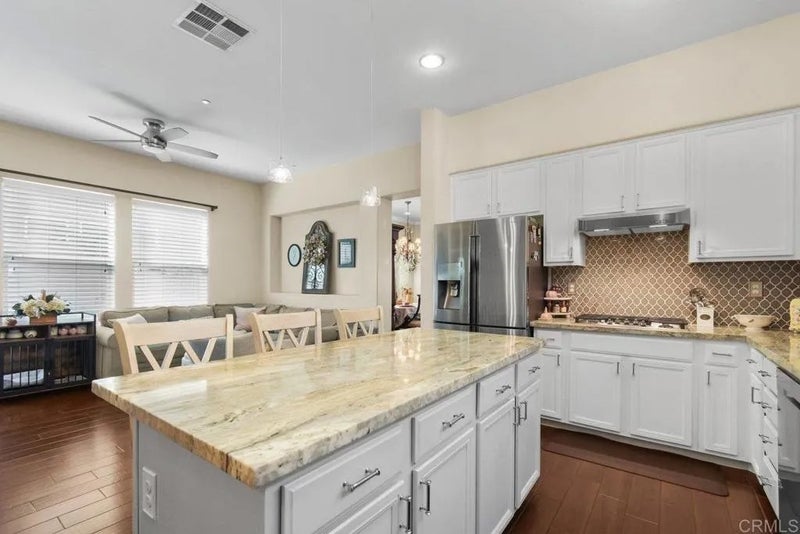 1394 Pershing Road