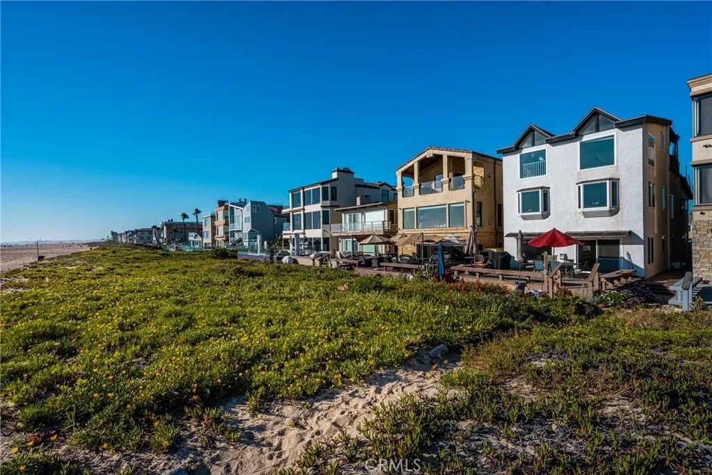 Photo of 17085 S Pacific Ave, Sunset Beach, CA 90742 (MLS # OC26078020)