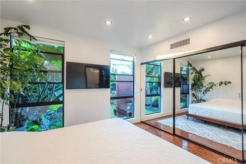 Tiny photo for 1125 Bennett Ave, Long Beach, CA 90804 (MLS # PW25255521)