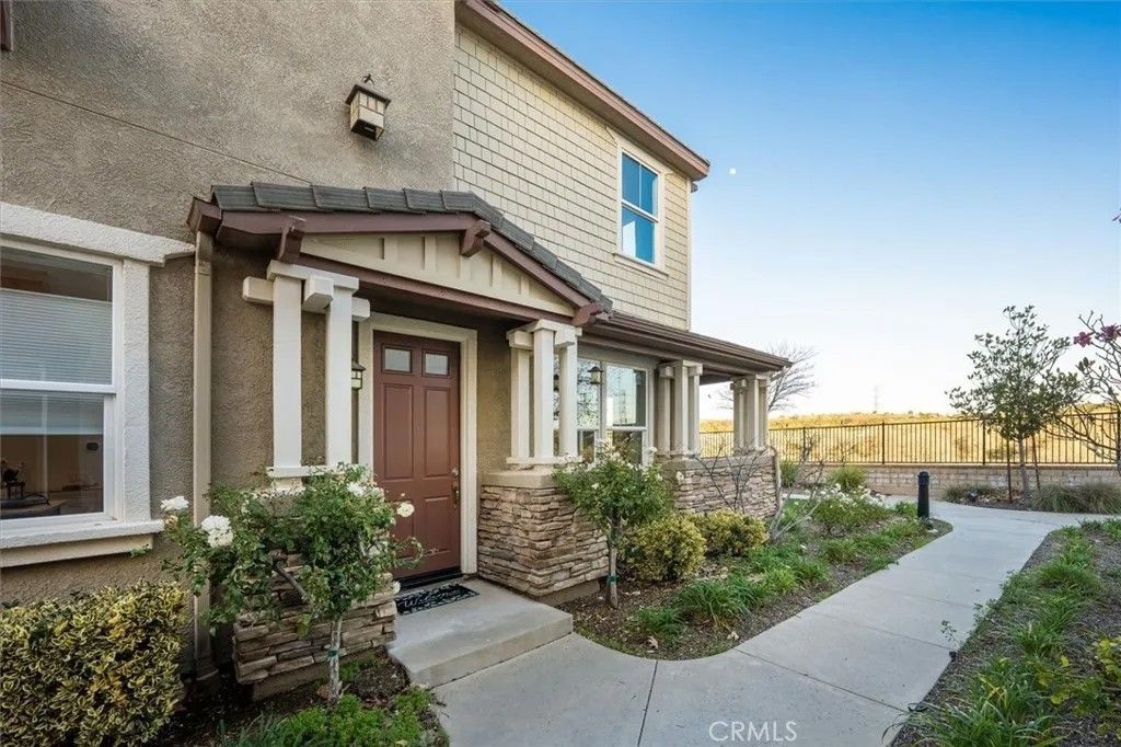 Photo of 28540 Pietro Drive, Valencia, CA 91354 (MLS # SR26022597)