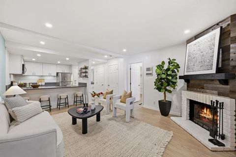 Photo of 8362 Via Sonoma #c, La Jolla, CA 92037 (MLS # 260006926)