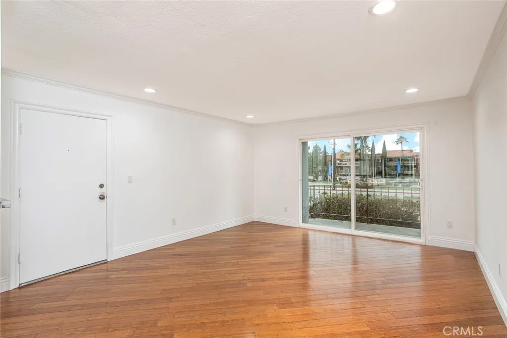 21662 Brookhurst C