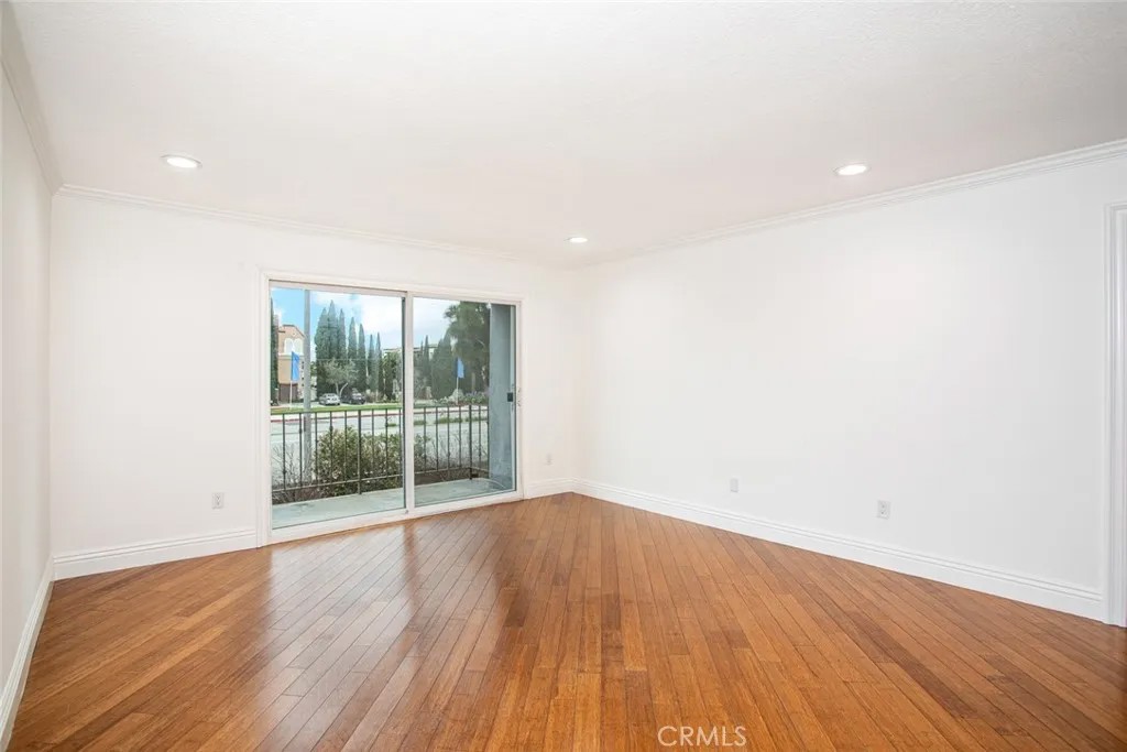 21662 Brookhurst C