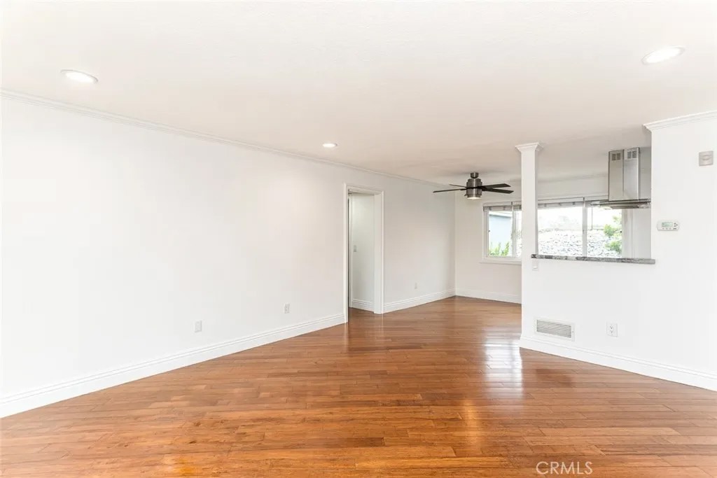 21662 Brookhurst C