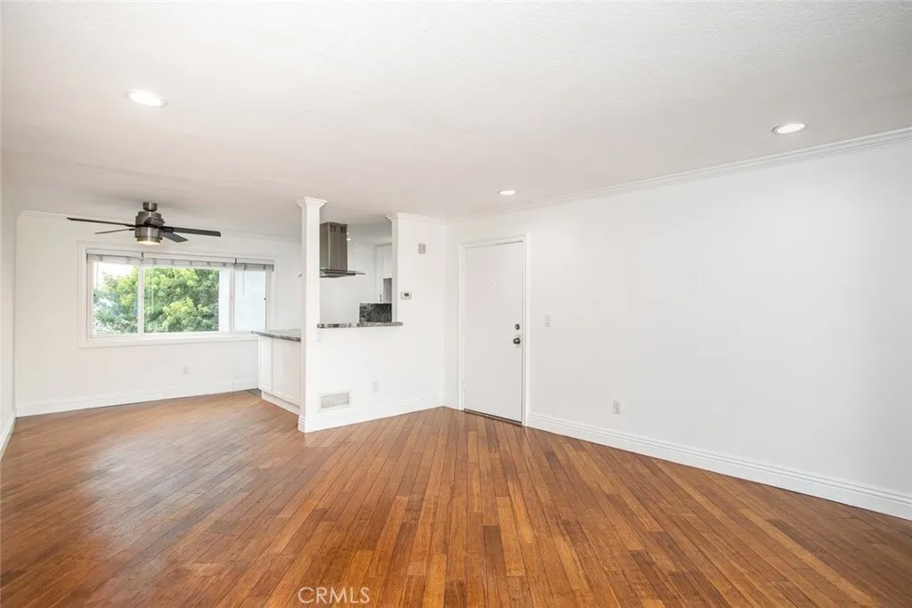 21662 Brookhurst C