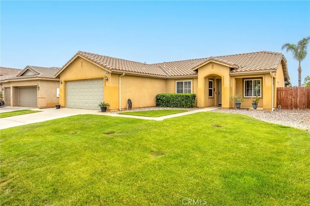 1659 Mariposa Place