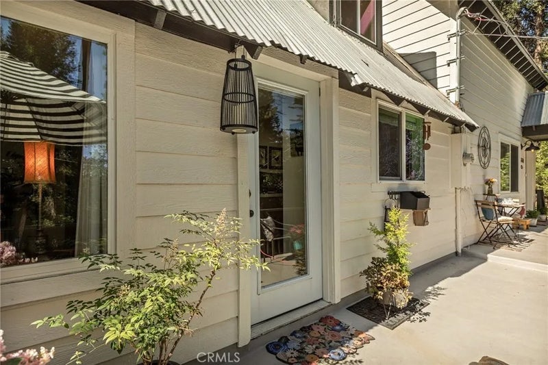660 Spring Drive