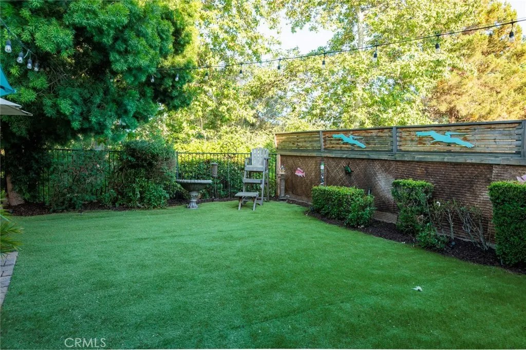 1045 Inverlochy Drive