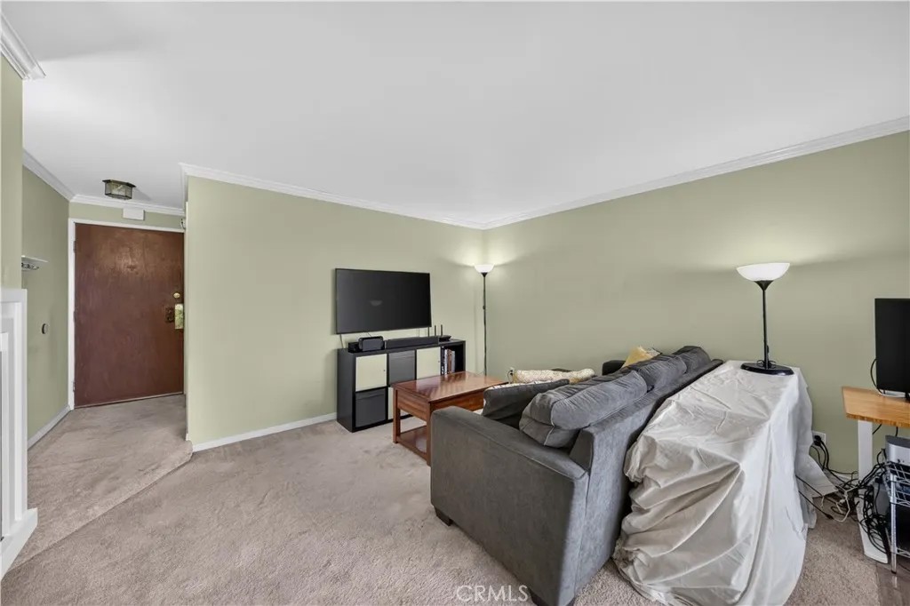 6151 Orange Street 320