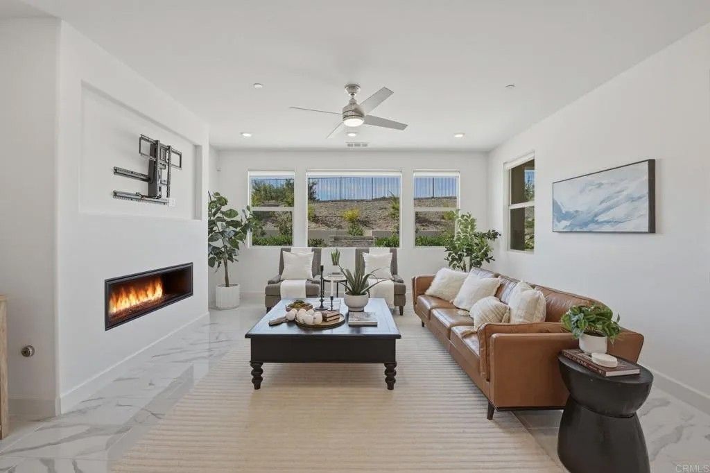 Photo of 911 Lindbergh Dr, San Marcos, CA 92069 (MLS # NDP2601515)