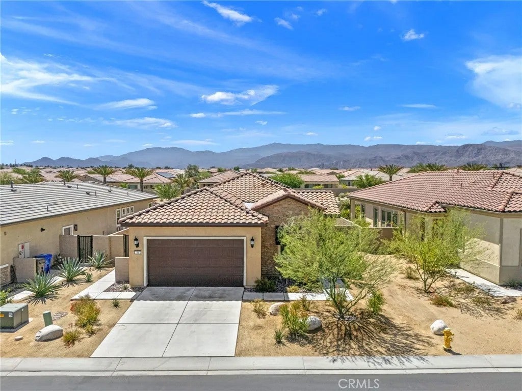 Photo of 98 Zinfandel, Rancho Mirage, CA 92270 (MLS # OC26084367)