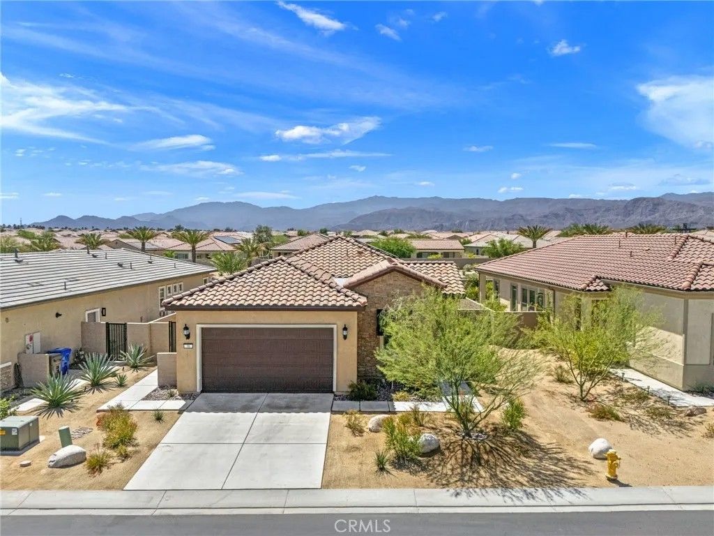 Photo of 98 Zinfandel, Rancho Mirage, CA 92270 (MLS # OC26084367)