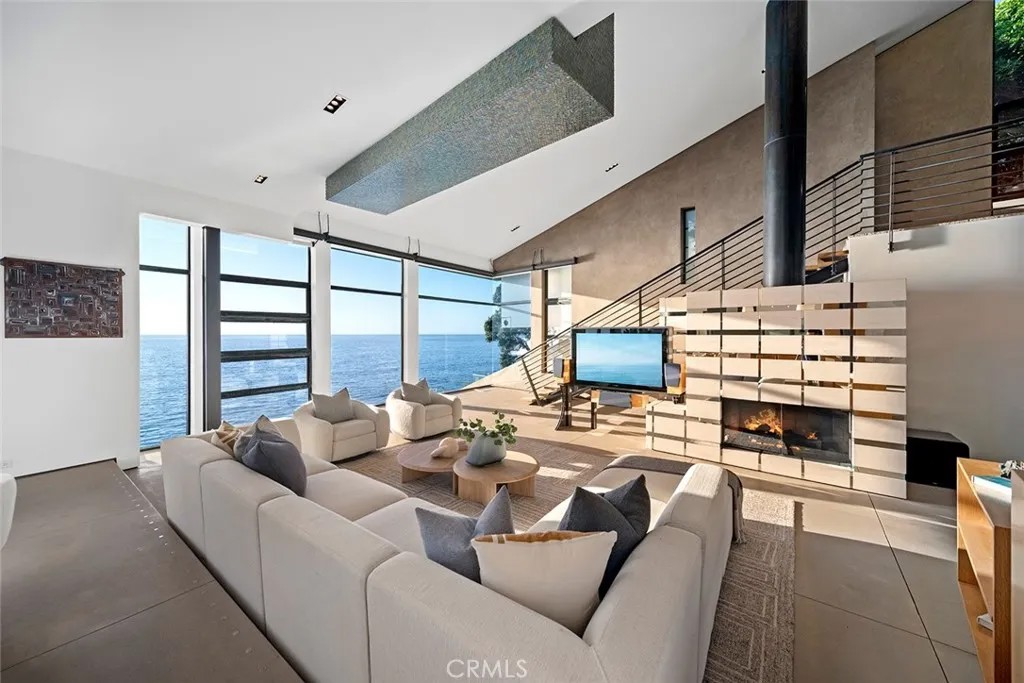 2665 Victoria Drive