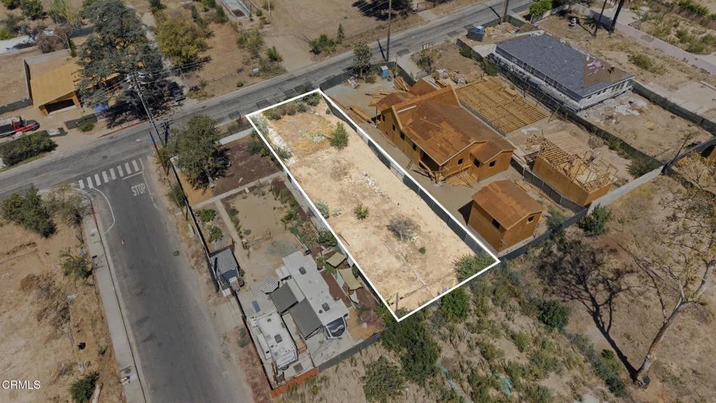 Photo of 3268 Fair Oaks AVE, Altadena, CA 91001 (MLS # P1-28640)