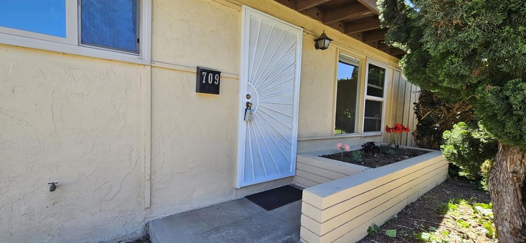 Photo of 709 Madison Ave, Chula Vista, CA 91910 (MLS # 260009020)