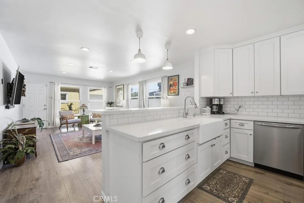 831 S Hampstead