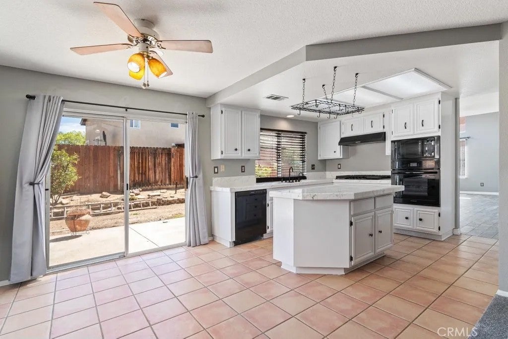 16322 Calle Aurora
