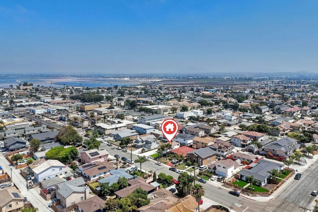 Photo of 843-845 10Th St, Imperial Beach, CA 91932 (MLS # 250036919)