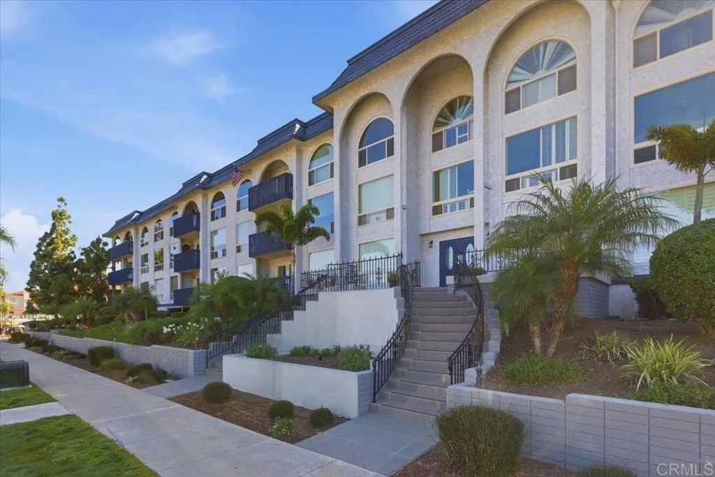 333 Orange Avenue 13