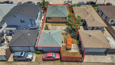 Tiny photo for 911 Hawaiian Ave, Wilmington, CA 90744 (MLS # DW25239933)