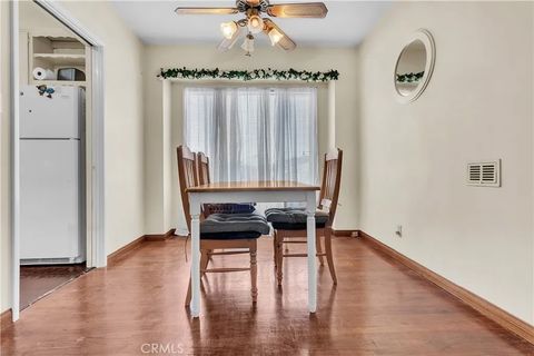 Tiny photo for 911 Hawaiian Ave, Wilmington, CA 90744 (MLS # DW25239933)