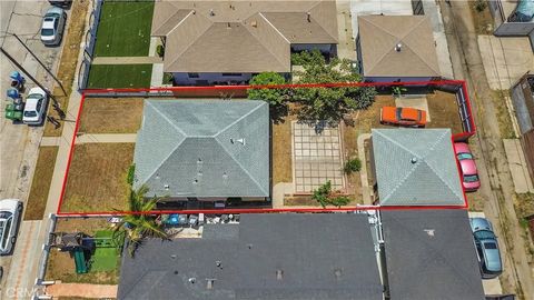 Tiny photo for 911 Hawaiian Ave, Wilmington, CA 90744 (MLS # DW25239933)