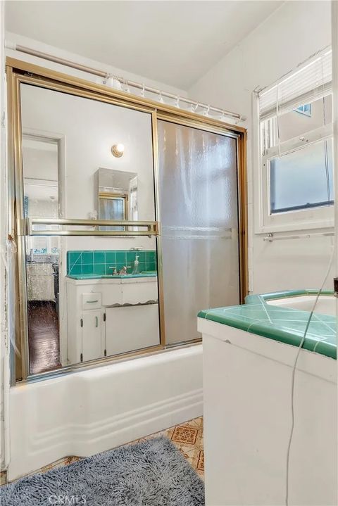 Tiny photo for 911 Hawaiian Ave, Wilmington, CA 90744 (MLS # DW25239933)