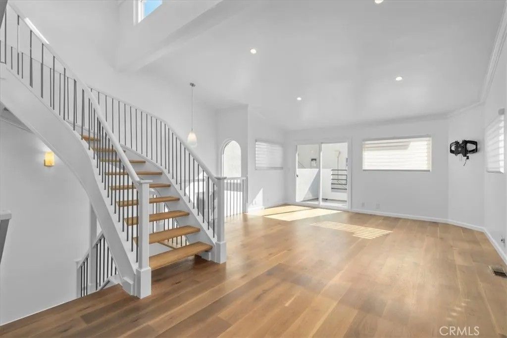 Photo of 1107 Loma Drive #D, Hermosa Beach, CA 90254 (MLS # SB26013097)