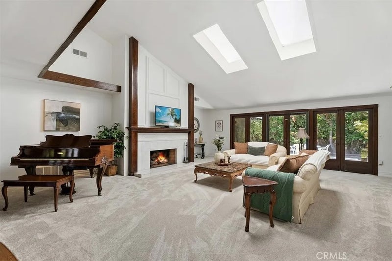 1632 SE Skyline Drive