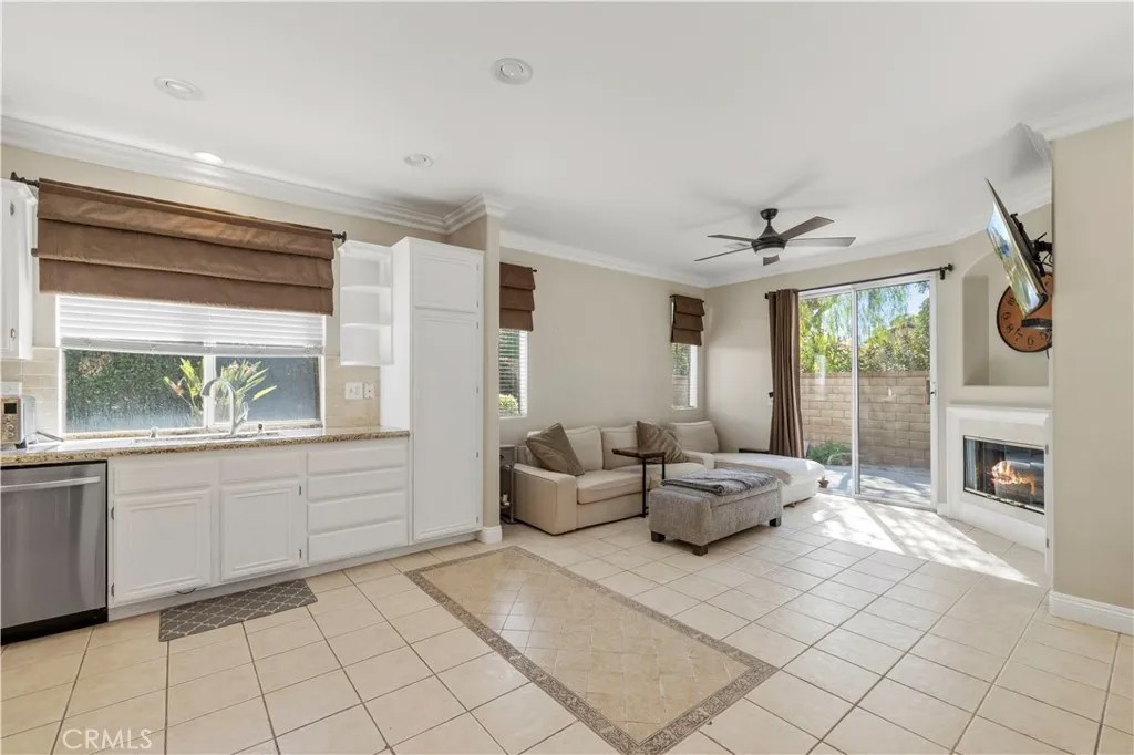 28469 Meadowlark Court