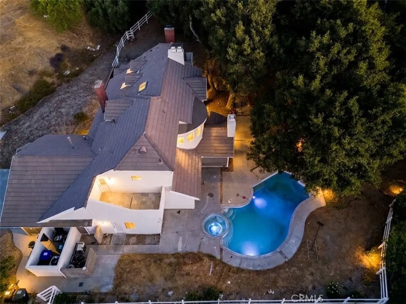 15604 Saddleback