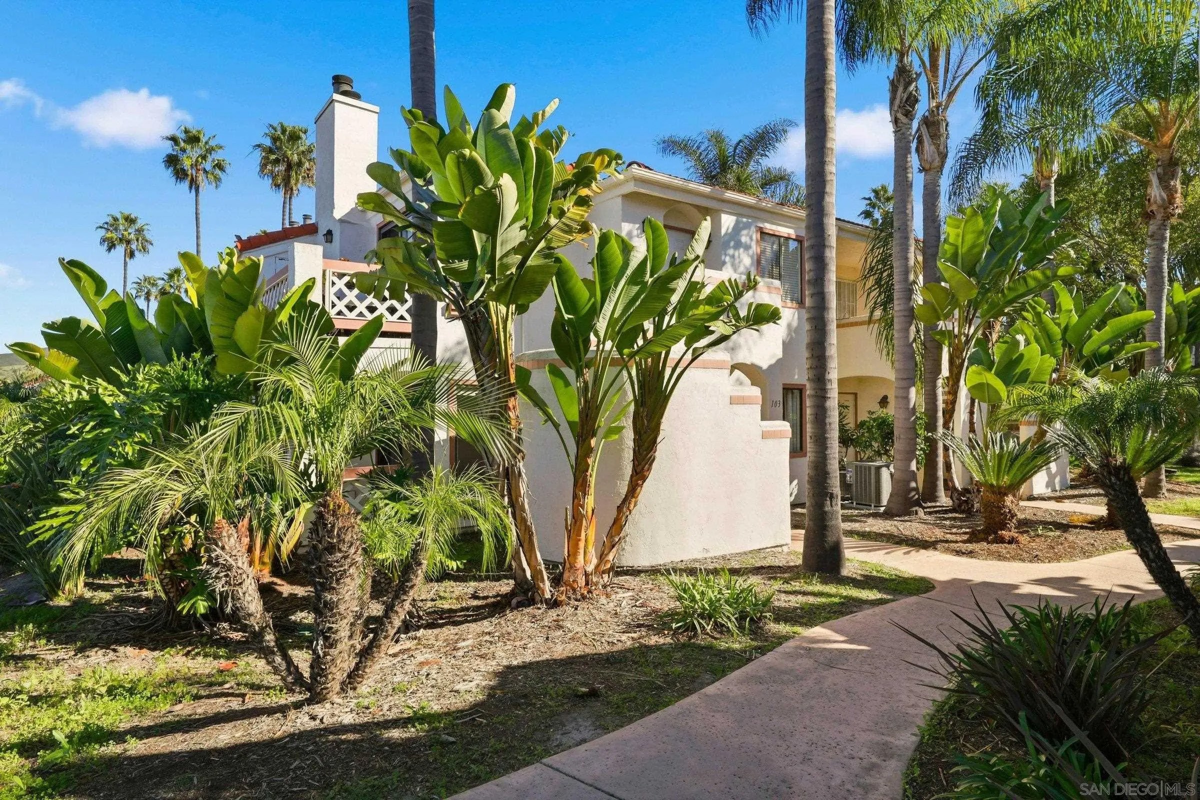 9454 Twin Trails Dr 103