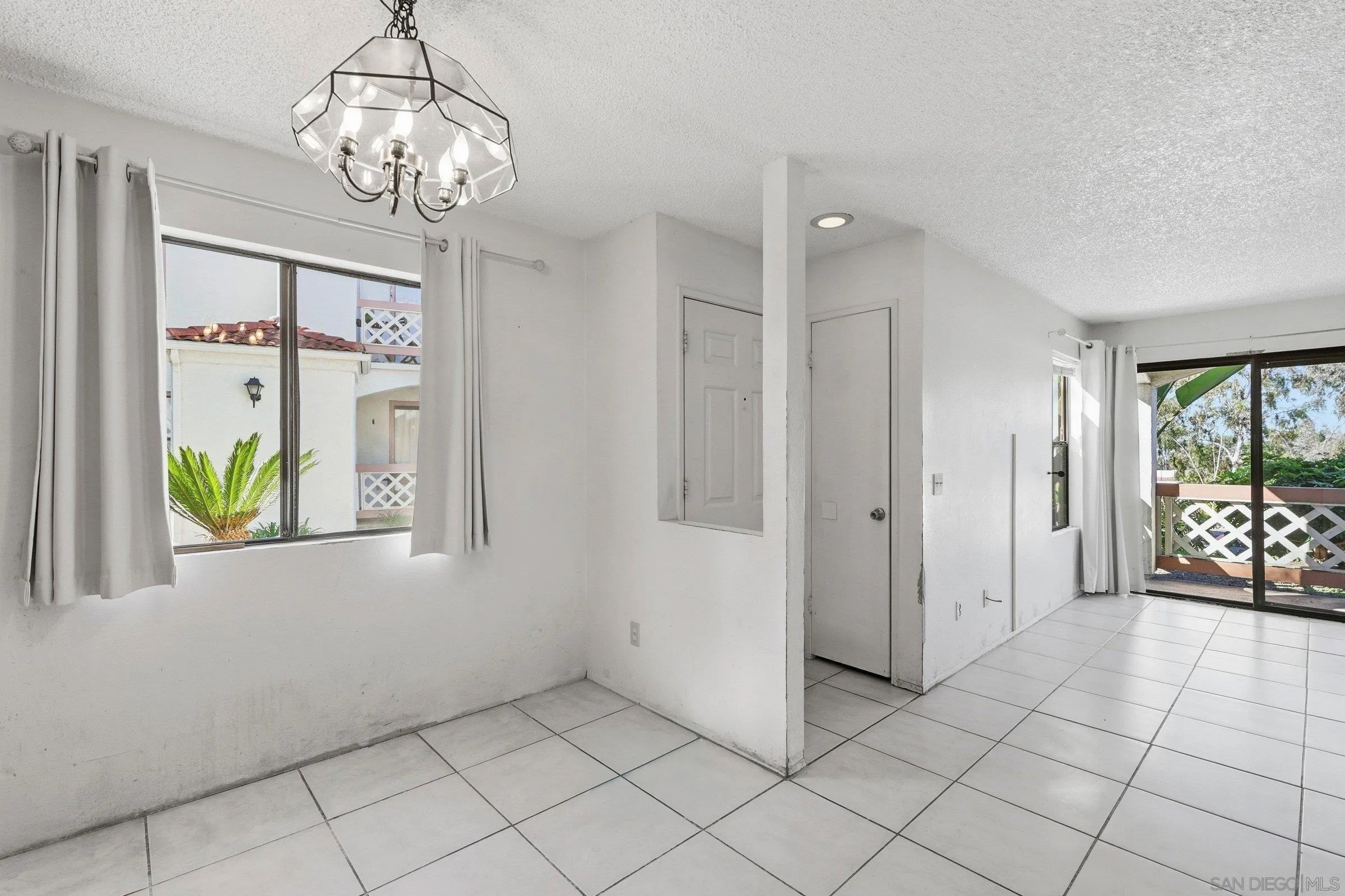 9454 Twin Trails Dr 103