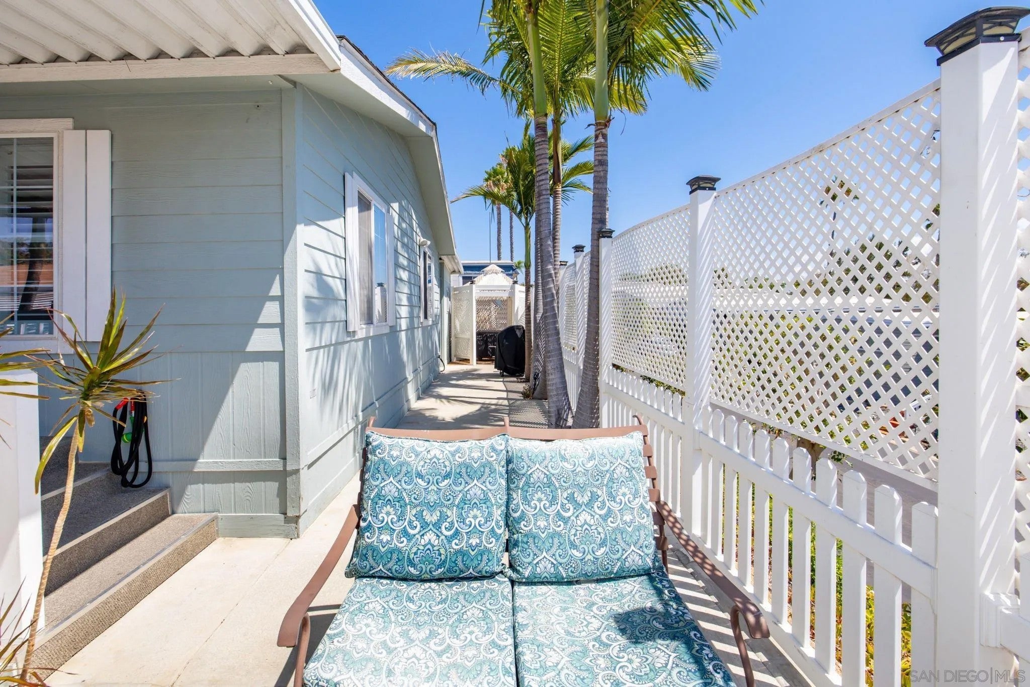 1145 E Barham Dr SPC 234