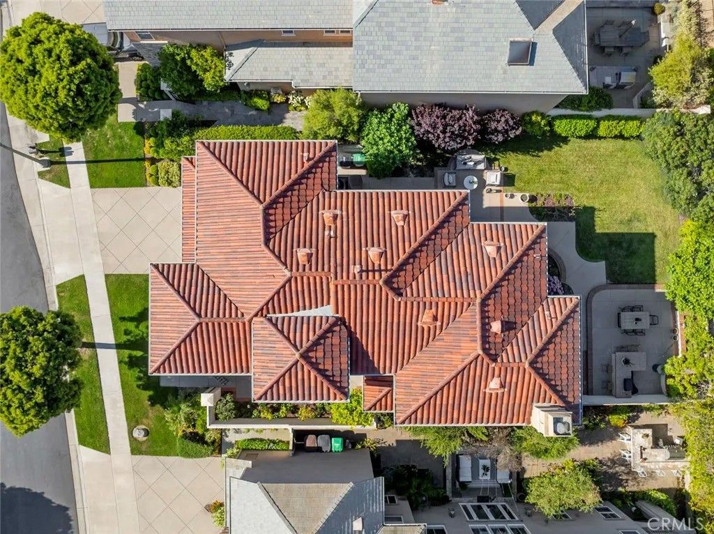 Photo of 14 Pavona, Newport Coast, CA 92657 (MLS # OC26089632)