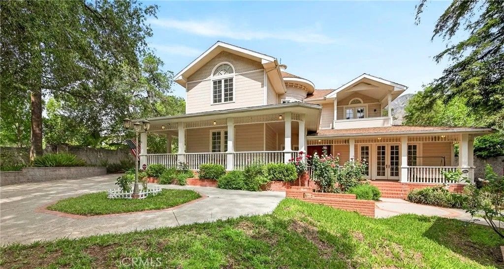 Photo of 465 W Highland Avenue, Sierra Madre, CA 91024 (MLS # CV26077250)