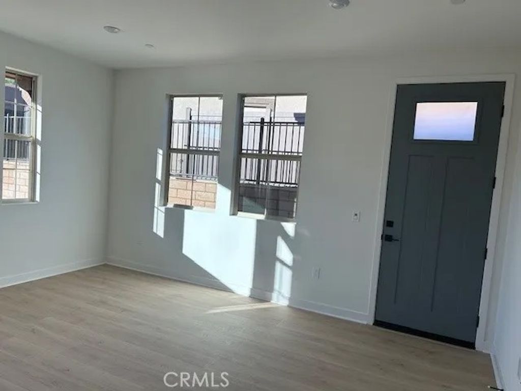 Photo of 1351 Amanda Glen, Escondido, CA 92029 (MLS # OC25110084)