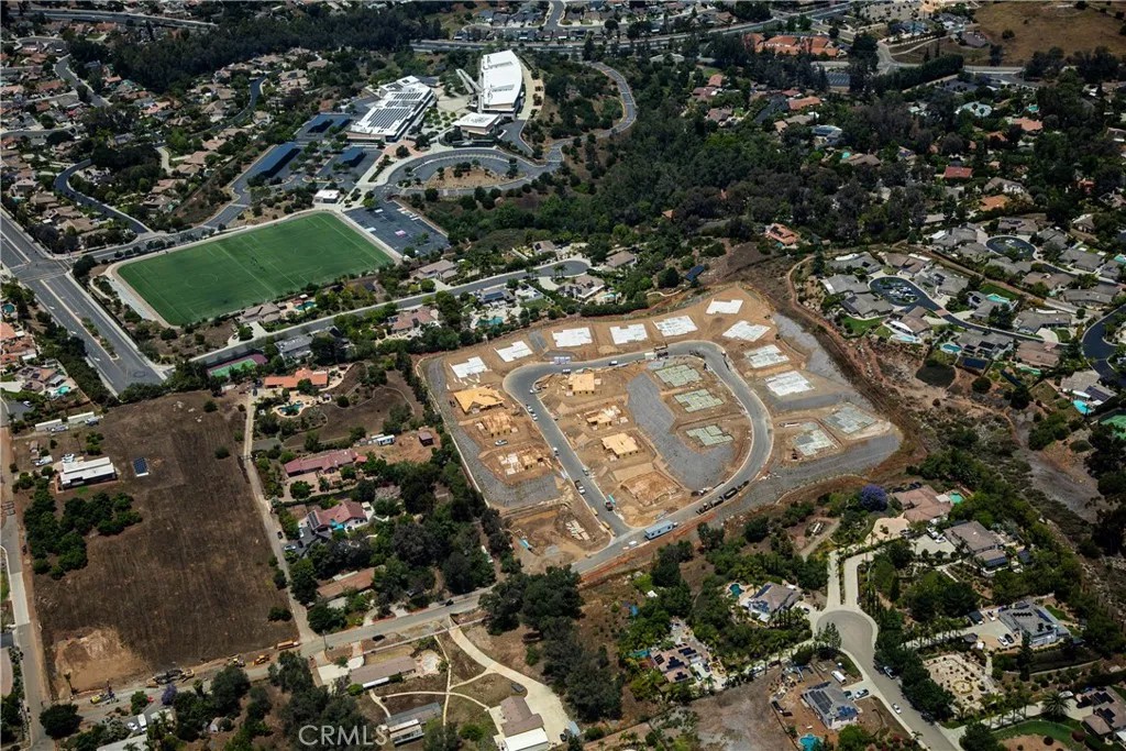 1351 Amanda Glen South