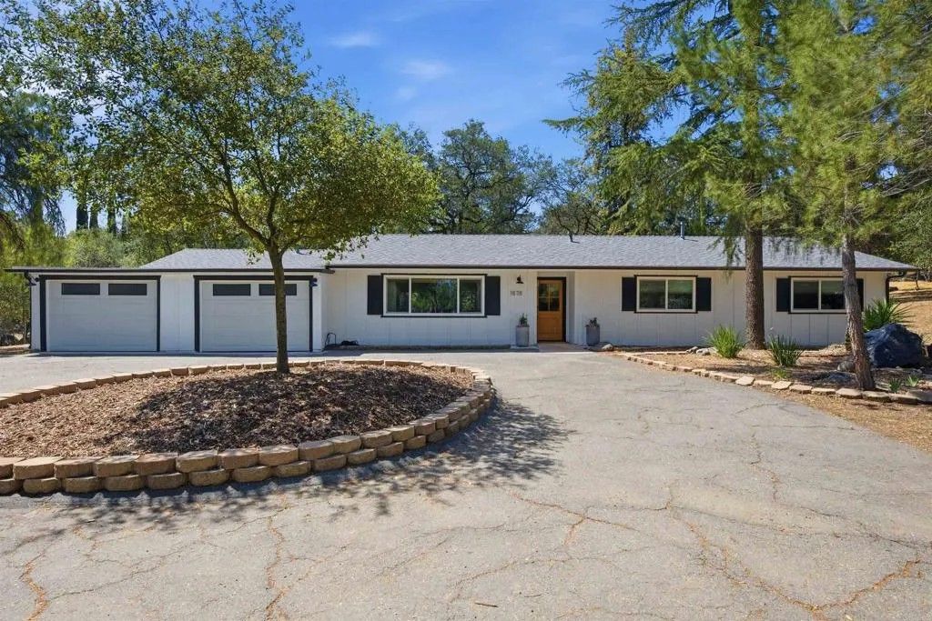 Photo of 1878 Rancho Jorie, Alpine, CA 91901 (MLS # NDP2604238)