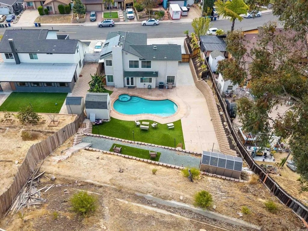 1025 Arroyo Dr