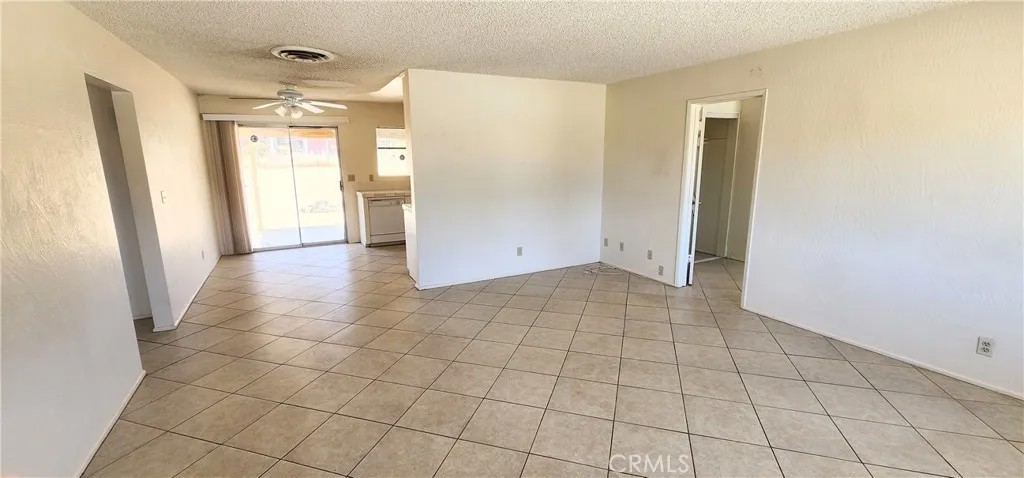 56159 Taos Trl