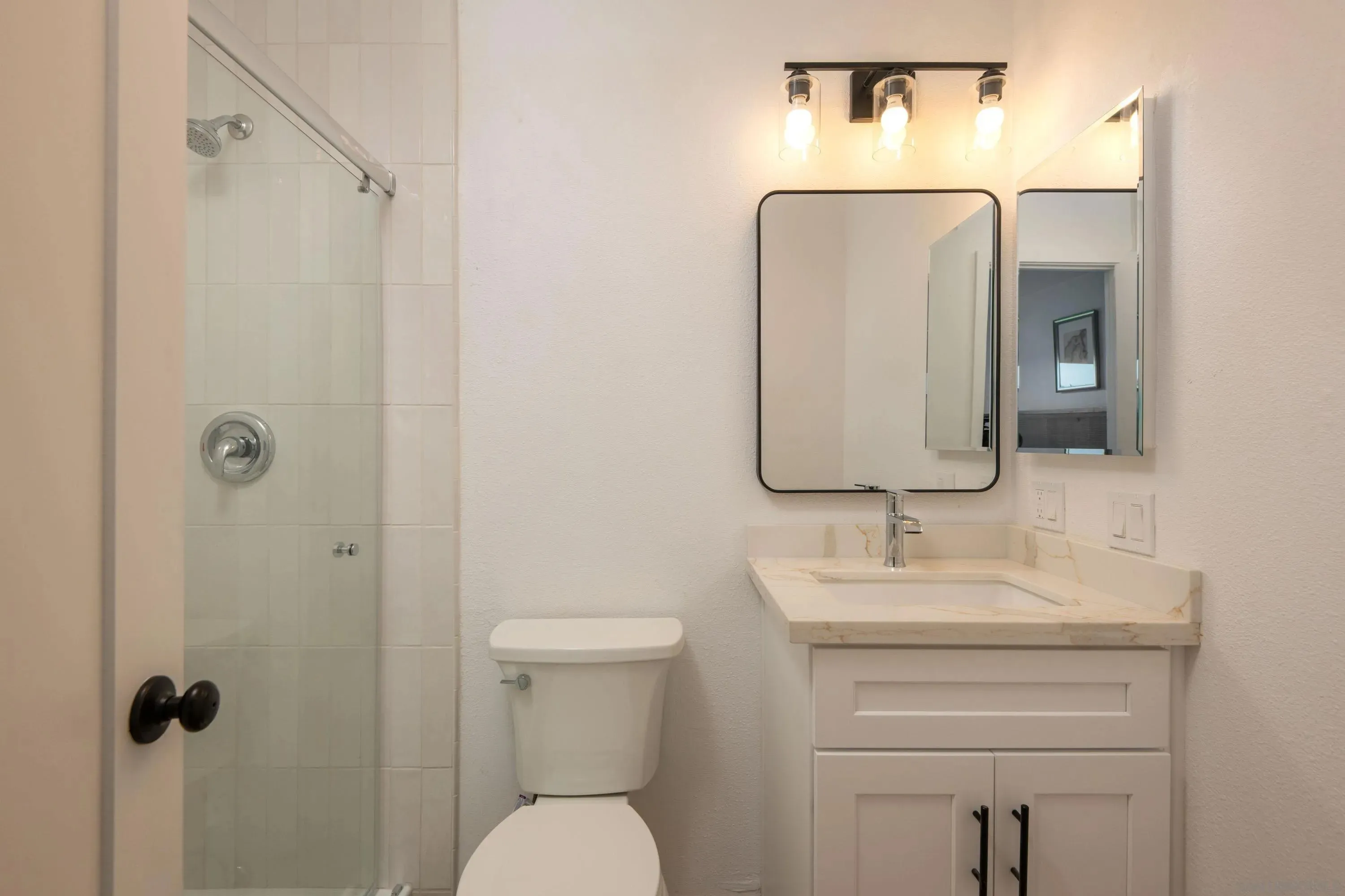 Encinitas, California 92024, United States, 3 Bedrooms Bedrooms, ,2 BathroomsBathrooms,Residential,Pending,252291