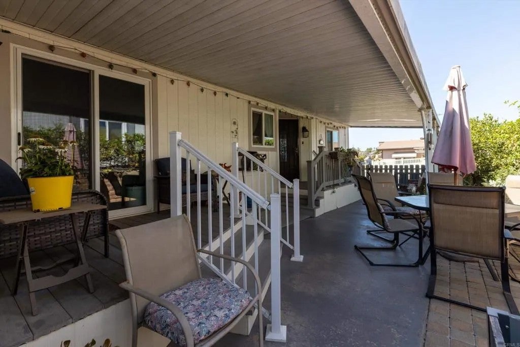 1626 Wisteria Gln
