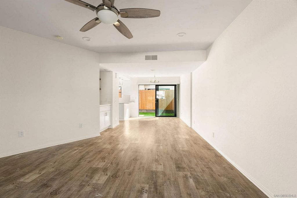 Photo of 879 Agate St #3, San Diego, CA 92109 (MLS # 260007544)