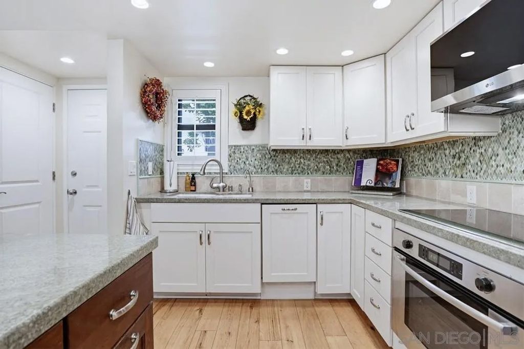 Photo of 3914 Voltaire St, San Diego, CA 92107 (MLS # 260007751)