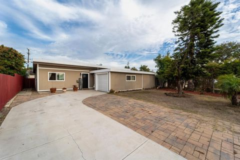 Photo of 953 Barrett Ave, Chula Vista, CA 91911 (MLS # 250043896)