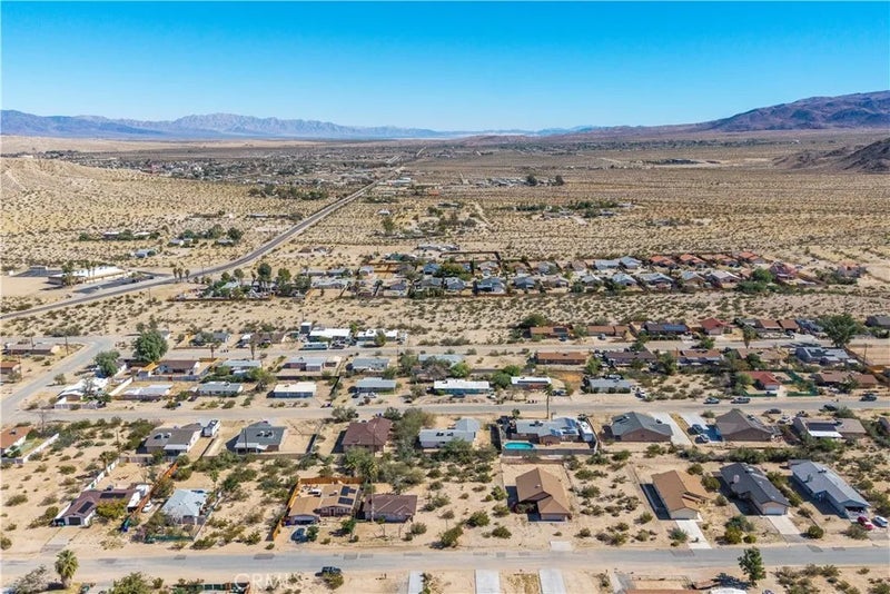 6965 49 Palms