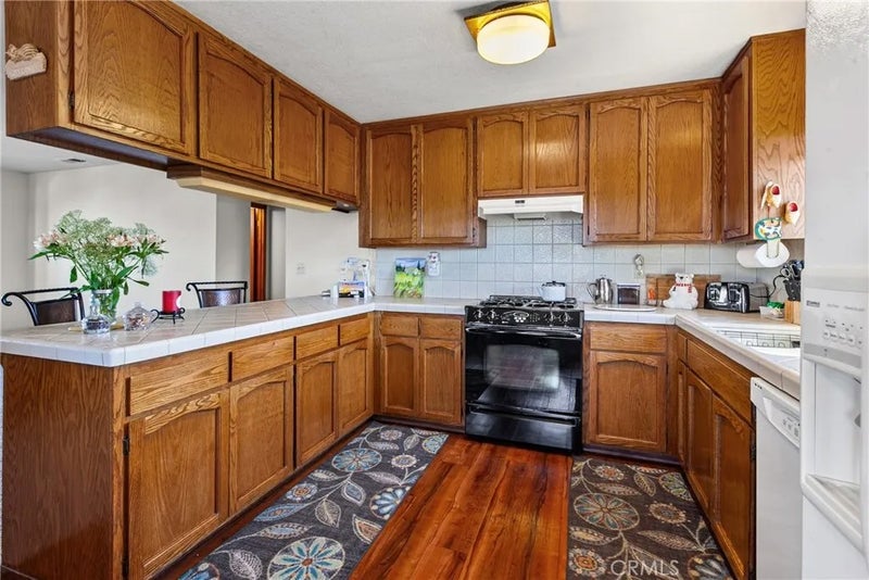 1154 Santa Ysabel