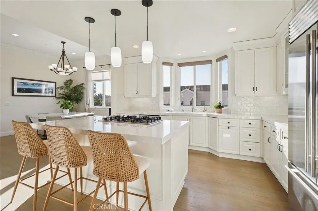 Photo of 654 5th Street, Hermosa Beach, CA 90254 (MLS # SB26003684)