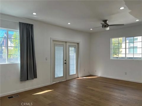Tiny photo for 1019 S Gramercy Dr, Los Angeles, CA 90019 (MLS # SR25243995)